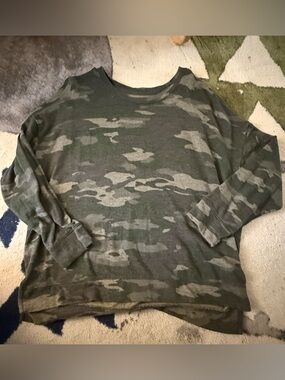 Terra & Sky Green Camo Crew Neck Sweater